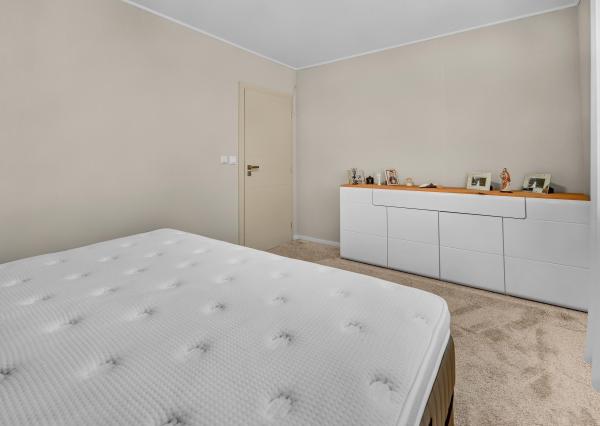 NA PREDAJ unikátny, samostatný 4-iz Rodinný dom priamo v DS