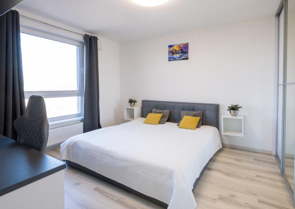 Na PREDAJ moderný 3-izbový byt s balkónom (87,56 m2) a dvoma garážovými státiami v novostavbe TAMMI, Bratislava Dúbravka