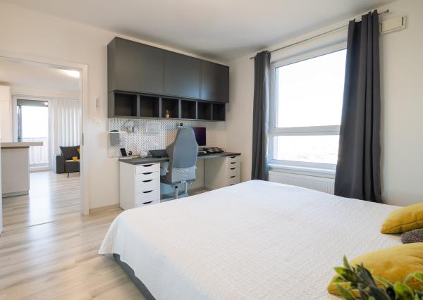 Na PREDAJ moderný 3-izbový byt s balkónom (87,56 m2) a dvoma garážovými státiami v novostavbe TAMMI, Bratislava Dúbravka