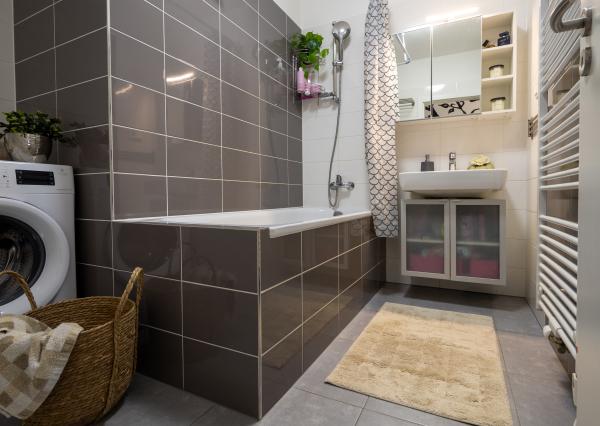 Na PREDAJ moderný 3-izbový byt s balkónom (87,56 m2) a dvoma garážovými státiami v novostavbe TAMMI, Bratislava Dúbravka