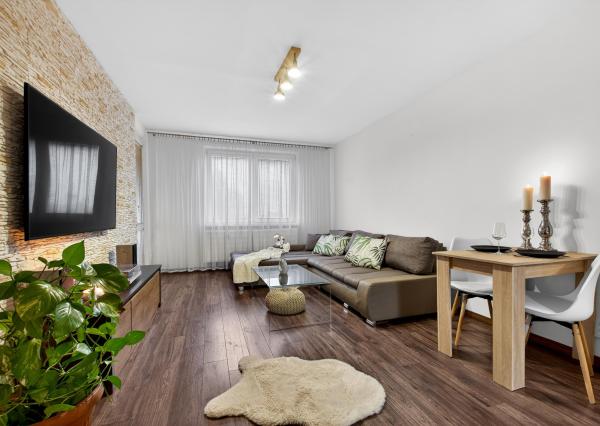 Priestranný a praktický 4-iz byt na predaj✅