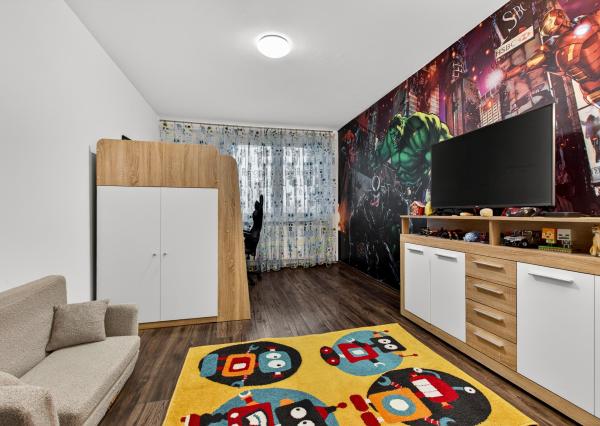 Priestranný a praktický 4-iz byt na predaj✅