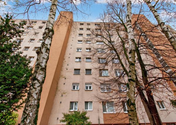 Priestranný a praktický 4-iz byt na predaj✅