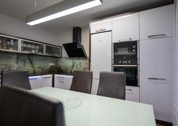 Na prenájom  zariadený 3-izbový byt na Bulvári v Žiline