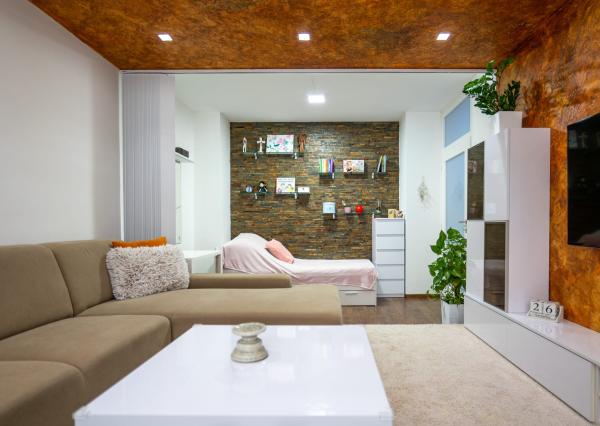 Na prenájom  zariadený 3-izbový byt na Bulvári v Žiline