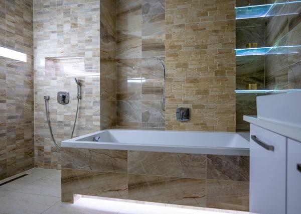 Na prenájom  zariadený 3-izbový byt na Bulvári v Žiline