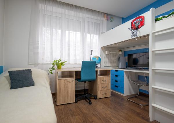 Na prenájom  zariadený 3-izbový byt na Bulvári v Žiline