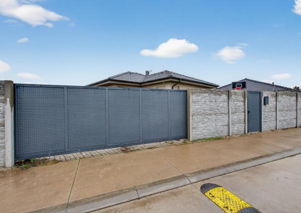 Samostatne stojaci 4-izbový rodinnný dom - ihneď voľný