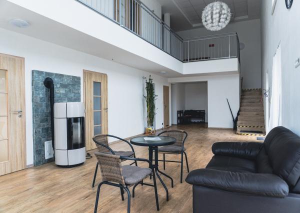 Predaj modernej polyfunkčnej haly s administratívnou budovou, v atraktívnej priemyselnej zóne Bratislava IV – Lamač