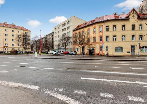 Štýlový 1-izbový byt s terasou BA-Staré mesto