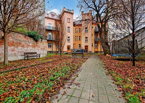 Štýlový 1-izbový byt s terasou BA-Staré mesto