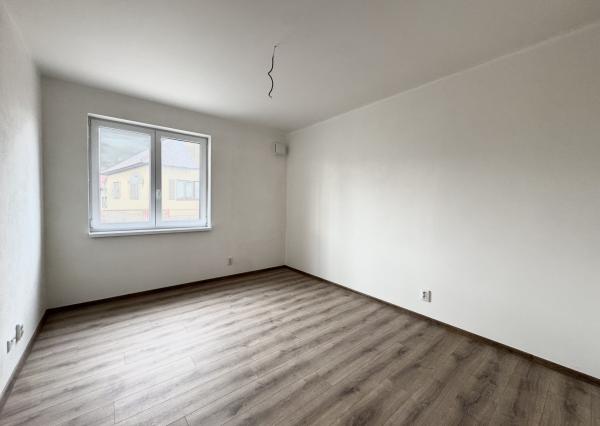 Na predaj moderný 4-izbový bungalov v obci Príbovce - hneď k nasťahovaniu