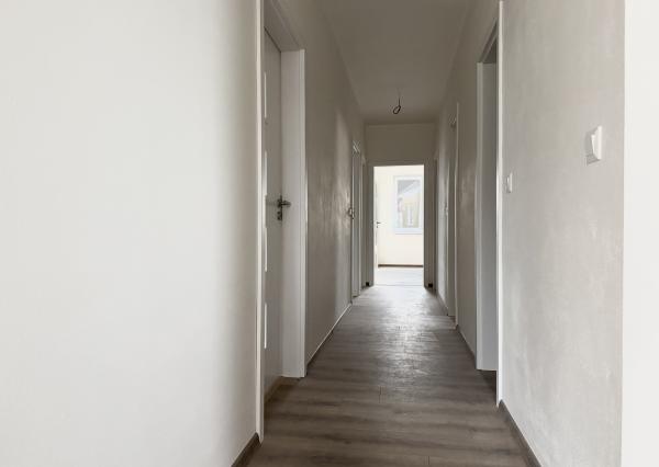 Na predaj moderný 4-izbový bungalov v obci Príbovce - hneď k nasťahovaniu