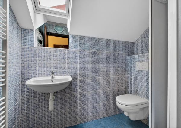 Flexibilný firemný priestor 226 m² – kancelárie, showroom, sklad, parkovanie