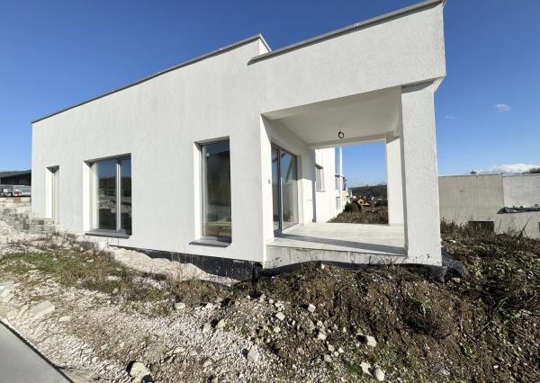 Na predaj rodinný dom s garážou - novostavba Bitarová