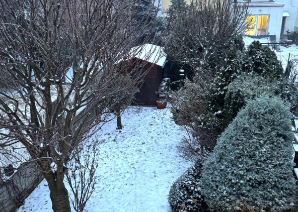 Elegantný 5 izbový rodinný dom (183 m2) s garážou a záhradou po kompletnej rekonštrukcii v srdci Ľudovej štvrte, Bratislava – Nové Mesto