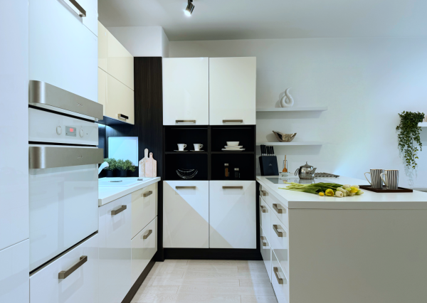 Na predaj pekný 3-izbový byt s predzáhradkou, terasou a park. státim - Martin