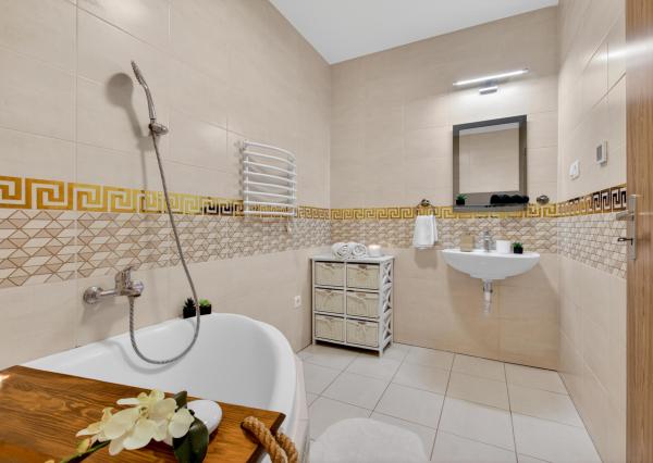 NA PREDAJ zariadený 3iz byt s veľkorysou záhradou a terasou✅