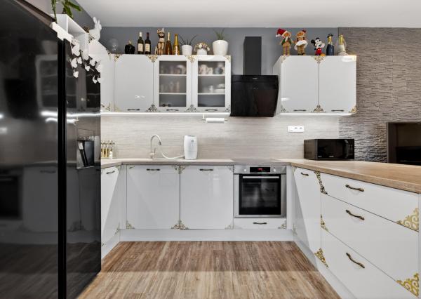 NA PREDAJ zariadený 3iz byt s veľkorysou záhradou a terasou✅