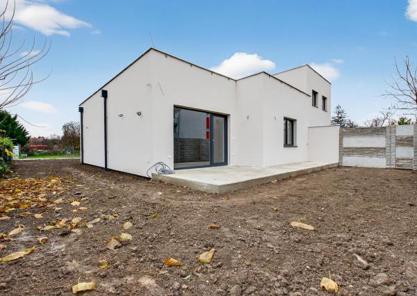 Na predaj moderný rodinný dom v tichej slepej uličke v obci Veľký Grob