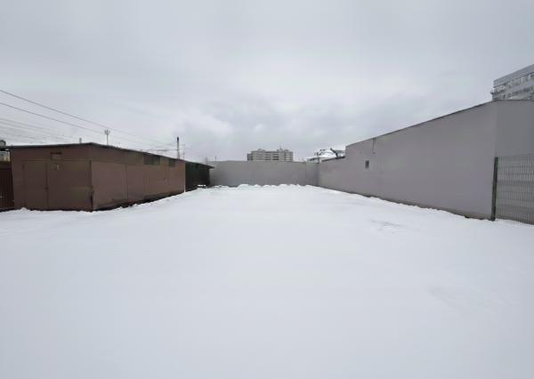 Na prenájom skladová hala s veľkorysým pozemkom v centre Žiliny