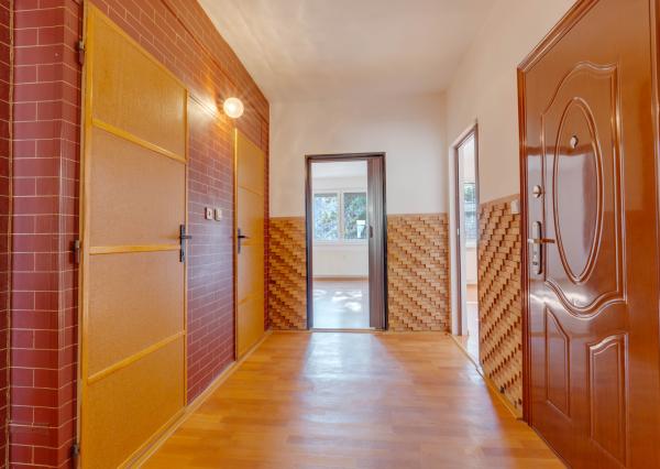 SENEC – NA PREDAJ 3 izbový byt v priamom centre mesta