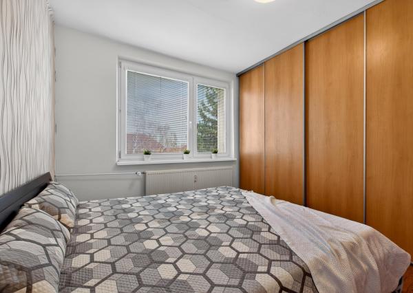 Bernolákovo, okr. SC - NA PREDAJ - plnohodnotný 2-izbový byt kúsok od priameho centra