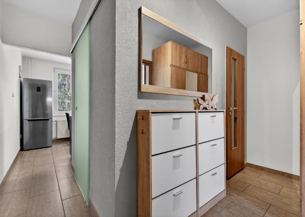 Bernolákovo, okr. SC - NA PREDAJ - plnohodnotný 2-izbový byt kúsok od priameho centra