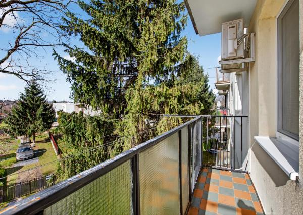 Bernolákovo, okr. SC - NA PREDAJ - plnohodnotný 2-izbový byt kúsok od priameho centra