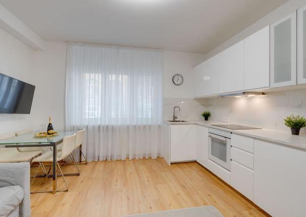 Na predaj štýlovo zariadený 1 izbový byt v Bratislave-Staré Mesto