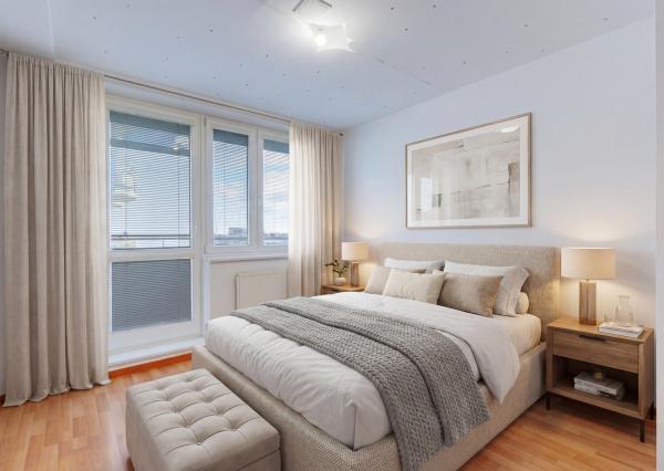 SENEC - NA PREDAJ nadštandardný 4-izbový mezanín v srdci mesta (na pešej zóne)