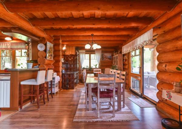 Luxusný nízkoenergetický zrub Podzámčok pri Zvolene – súkromie, príroda a pozemok 11 000 m²