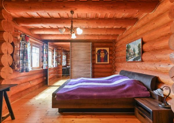 Luxusný nízkoenergetický zrub Podzámčok pri Zvolene – súkromie, príroda a pozemok 11 000 m²