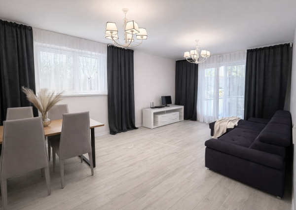 Hamuliakovo, okr. SC- NA PREDAJ 3 izbový byt s terasou, záhradou a dvomi parkovacími státiami.