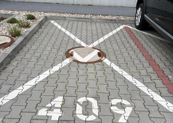 Prenájom -parkovacie statie-Slnečnice,ul.Fialova