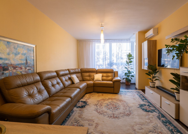 Na predaj 2 izbový byt v Bratislave-Slnečnice