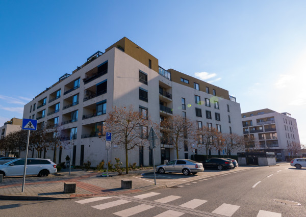 Na predaj 2 izbový byt v Bratislave-Slnečnice