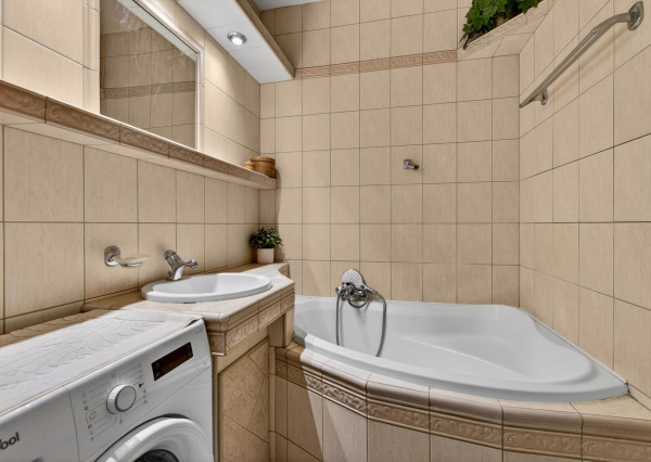 Na predaj 4-izbový byt na jednej z najlepších adries v Petržalke