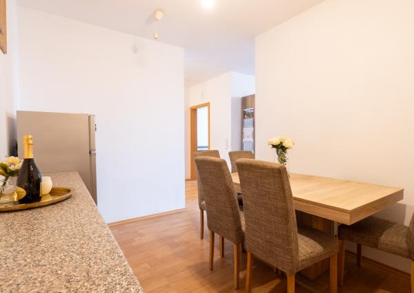 Na predaj velký 2 itbový byt v Bratislave -Petržalke , ul.Budatinska