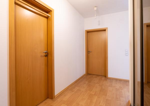 Na predaj velký 2 itbový byt v Bratislave -Petržalke , ul.Budatinska