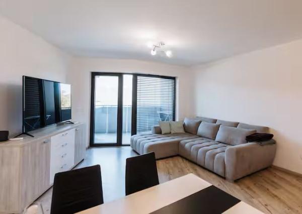 Na prenájom velký 2 izbový byt v proekte-TEHELNE POLE