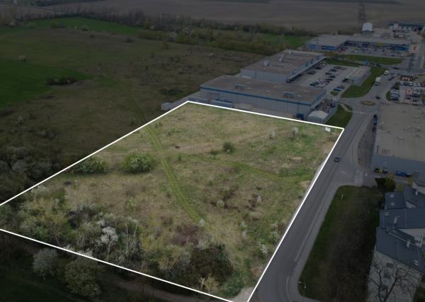 Na predaj investičný pozemok v Šamoríne s obrovským potenciálom