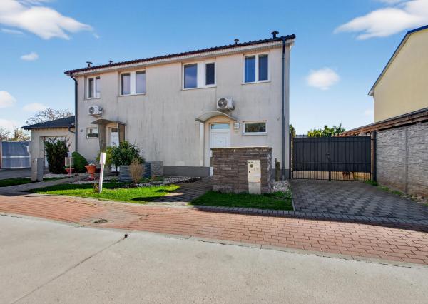 Moderný rodinný 4-izbový dom v Sládkovičove na predaj, časť Zátišie