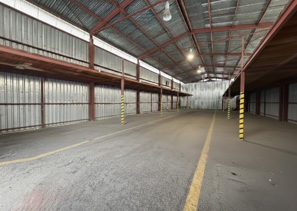 Na prenájom skladová hala s veľkorysým pozemkom v centre Žiliny