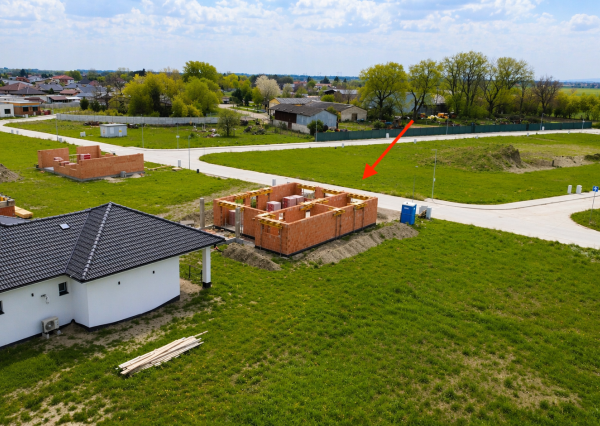 Na predaj nadštandardný moderný 4-izbový rodinný dom s garážou a tepelným čerpadlom, Hrubá Borša