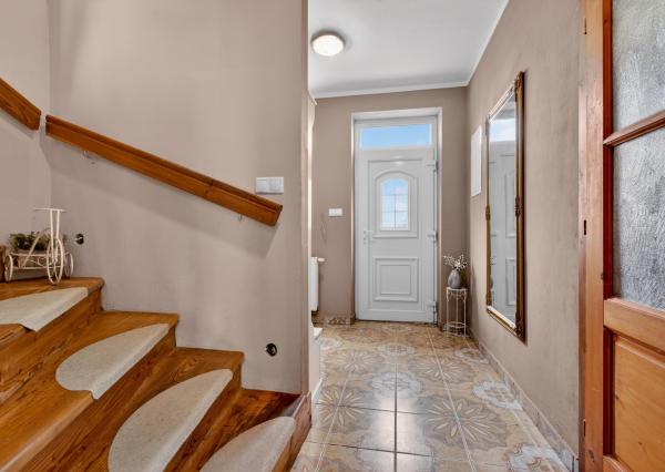 5 izbový rodinný dom Nová Dedinka na predaj, 1445 m2 pozemok