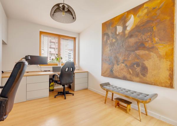 SENEC – NA PREDAJ EXKLUZÍVNY 3 + 1 PODKROVNÝ  BYT  – JEDINEČNÝ PRIESTOR NA PEŠEJ ZÓNE.