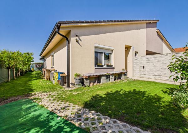4 izbový rodinný dom Most pri Bratislave na predaj