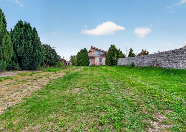 5 izbový rodinný dom Nová Dedinka na predaj, 1445 m2 pozemok