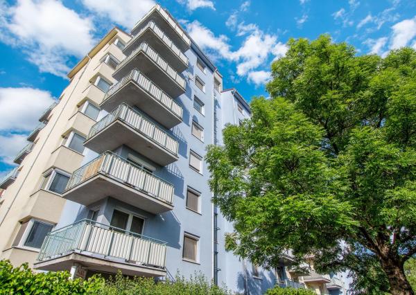 Priestranný 2-izbový byt úplnom centre mesta Senec na predaj